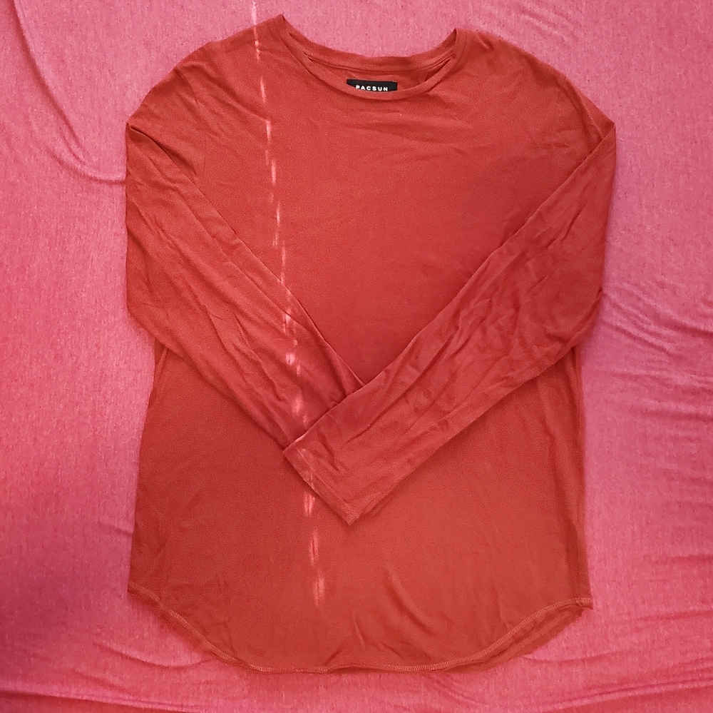Long sleeve tee